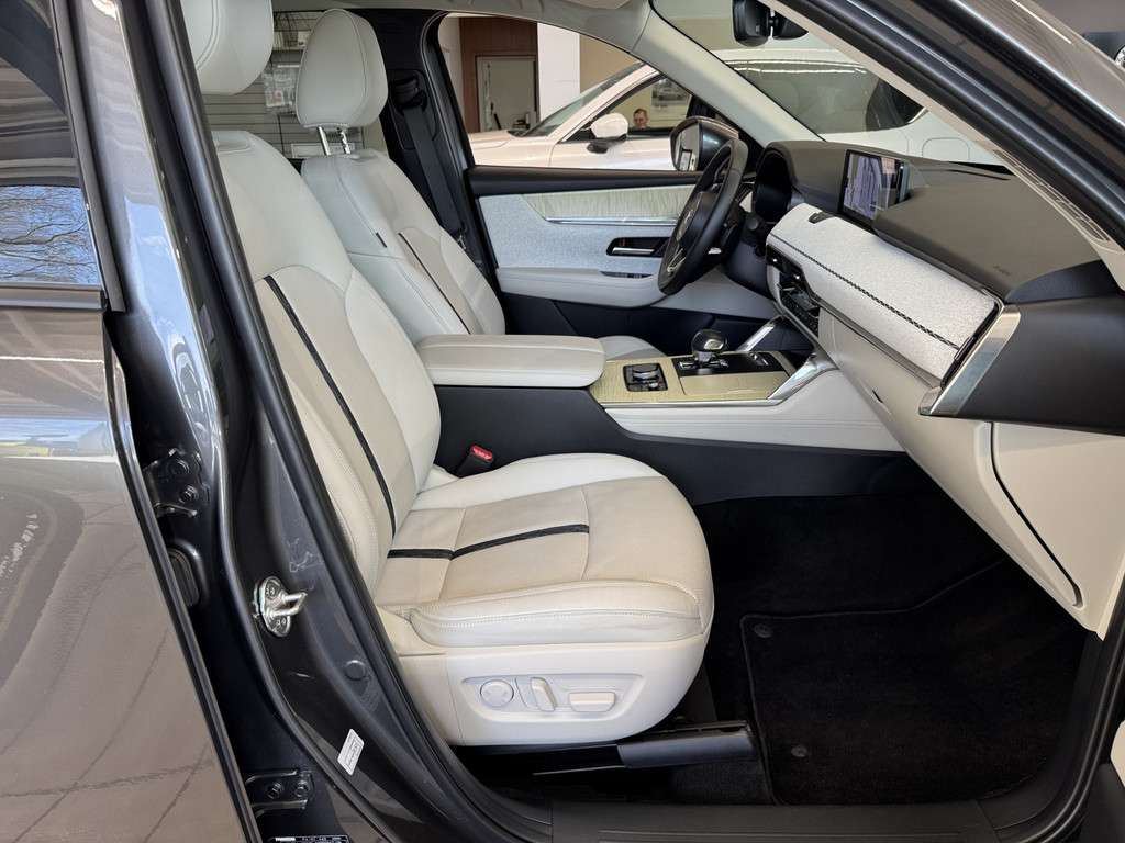 Fahrzeugbild eines Mazda CX-60