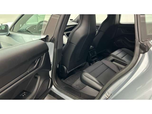 Fahrzeugbild eines Porsche Taycan