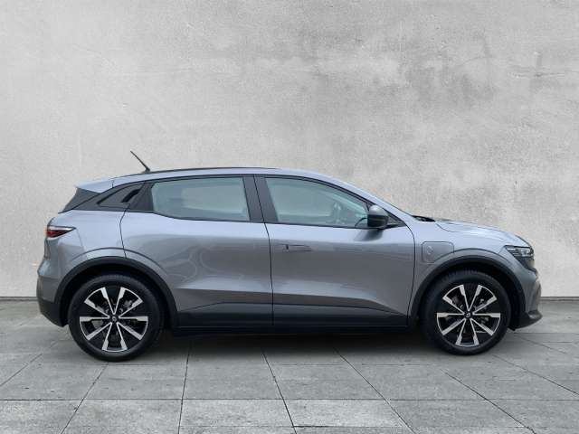 Fahrzeugbild eines Renault Megane E-TECH