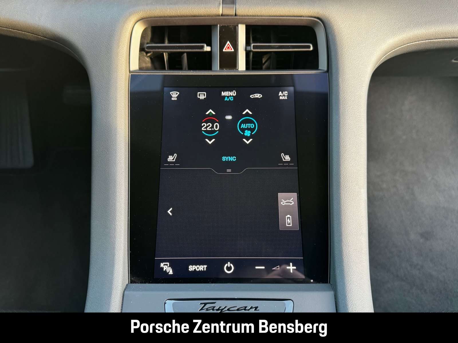Fahrzeugbild eines Porsche Taycan