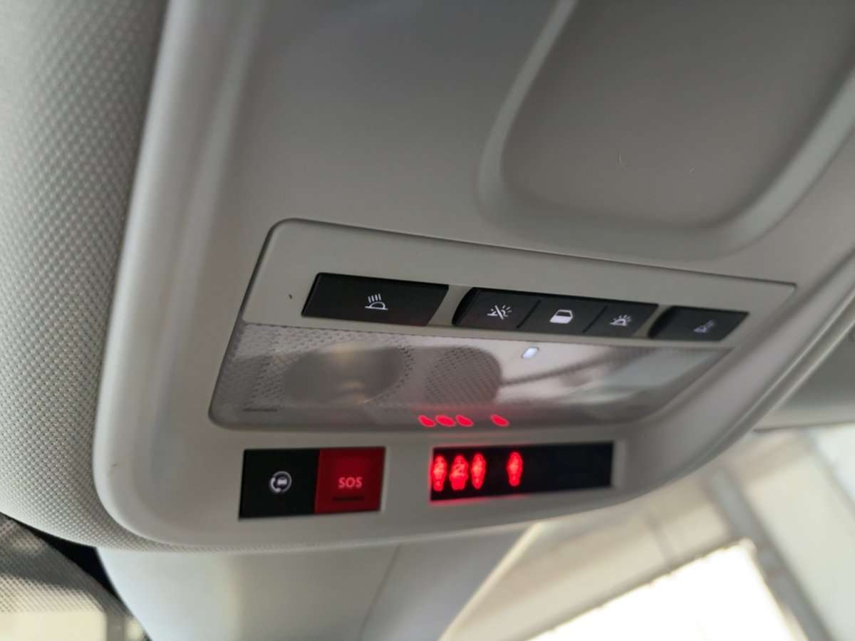 Fahrzeugbild eines Opel Grandland X