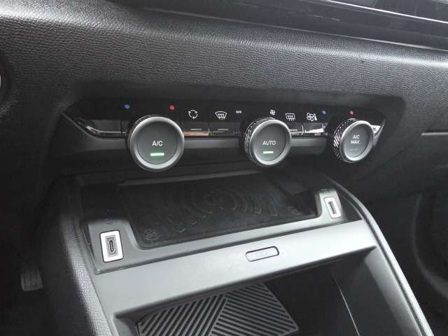 Fahrzeugbild eines Citroën C4