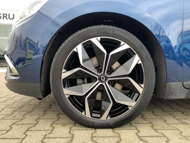 Fahrzeugbild eines Renault Grand Scénic