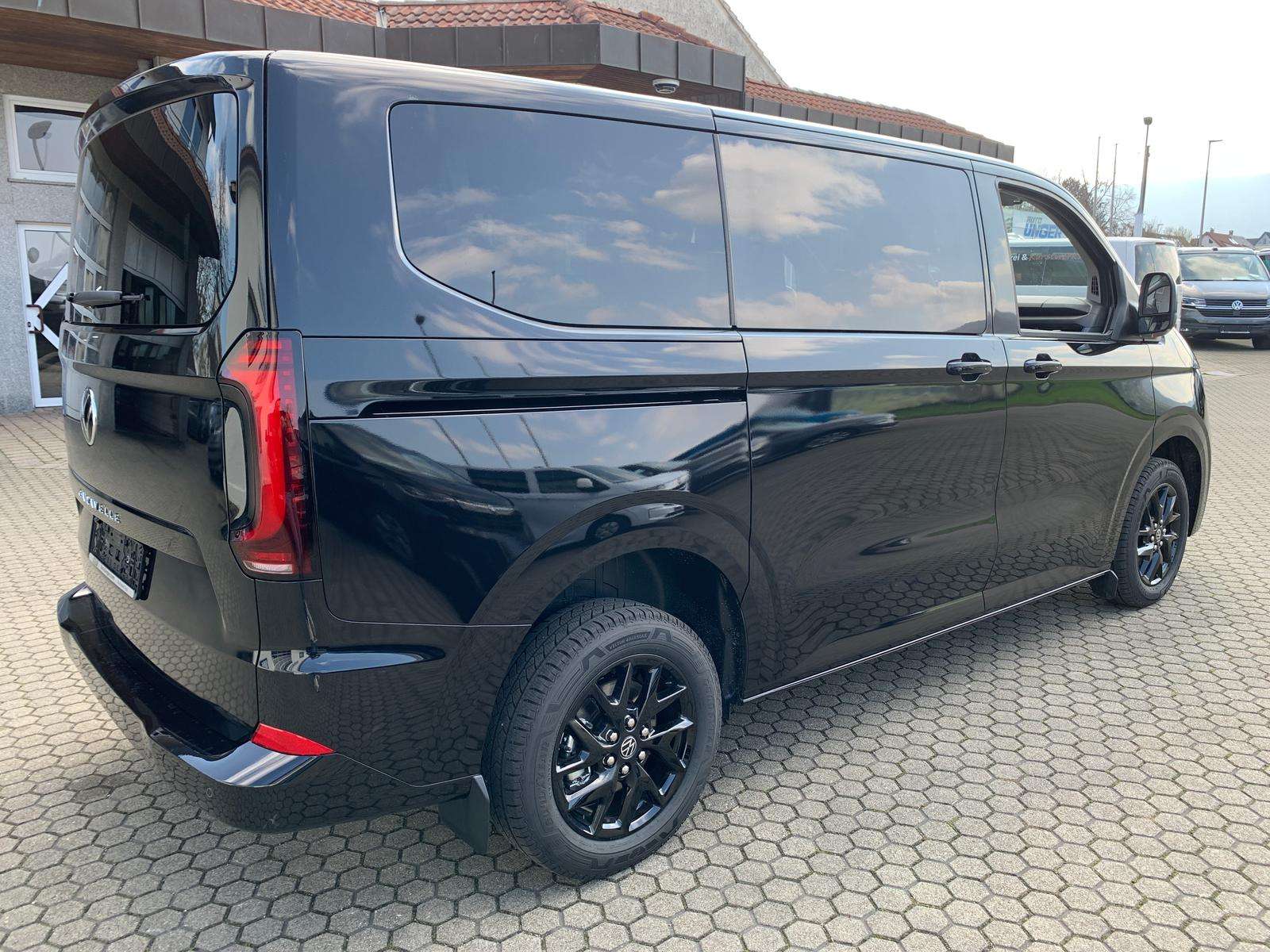 Fahrzeugbild eines Volkswagen Caravelle