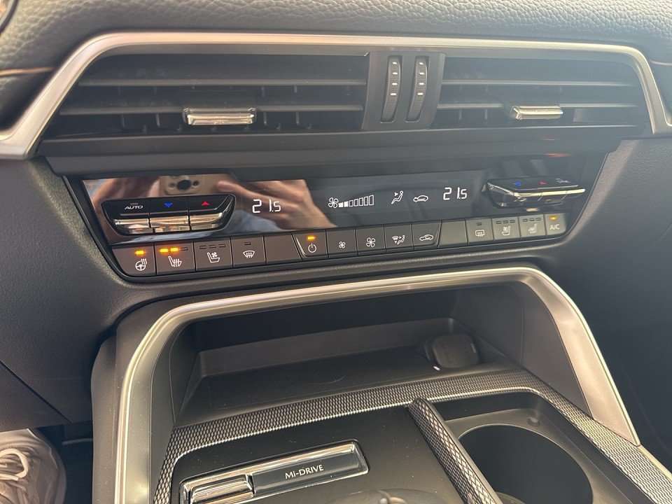 Fahrzeugbild eines Mazda CX-60