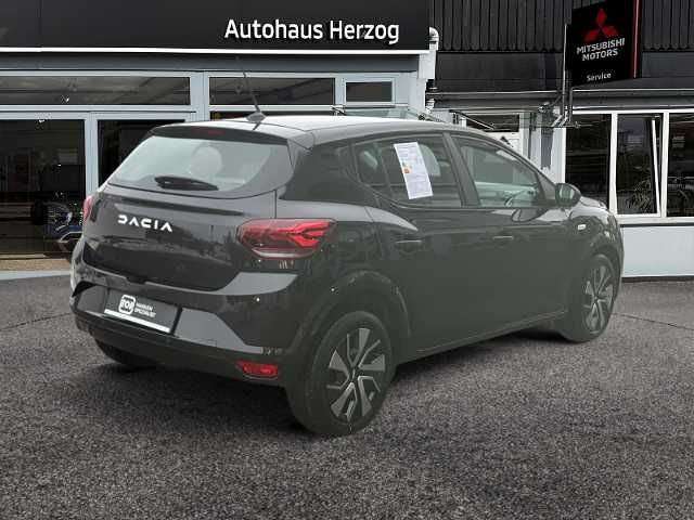 Fahrzeugbild eines Dacia Sandero