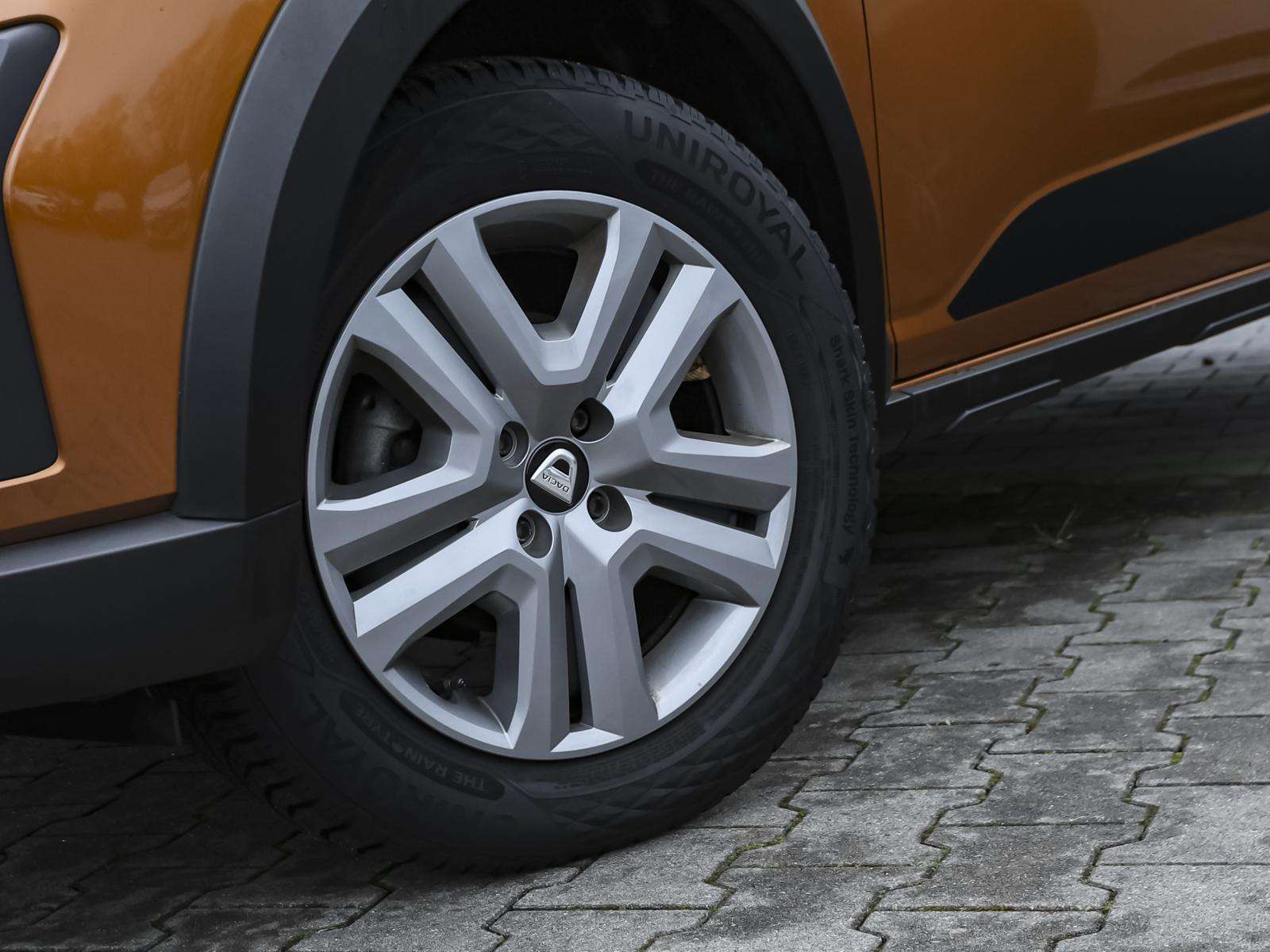 Fahrzeugbild eines Dacia Sandero