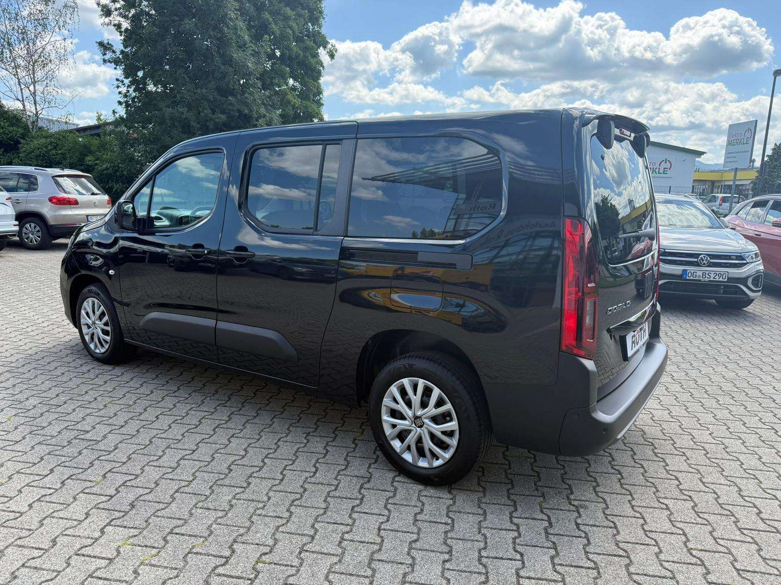Fahrzeugbild eines Fiat Doblò