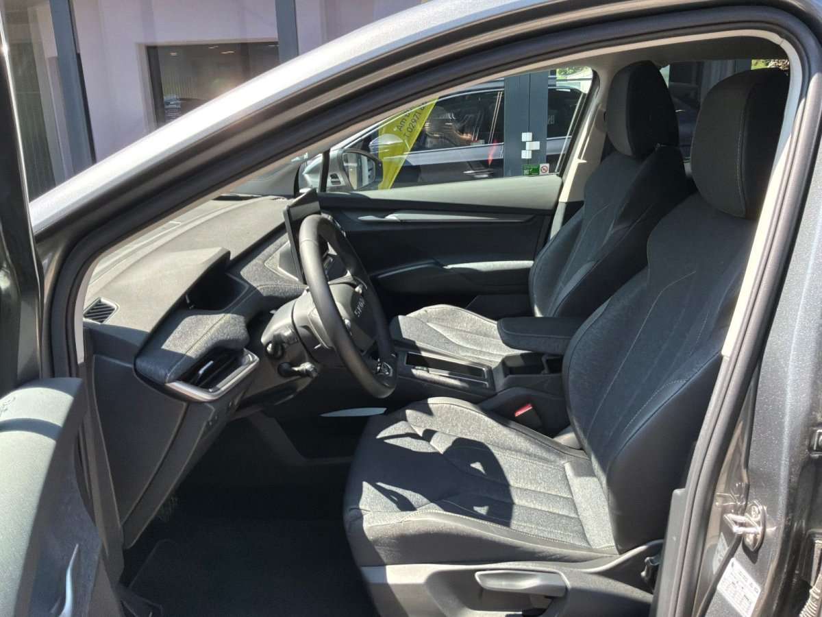 Fahrzeugbild eines Skoda ELROQ