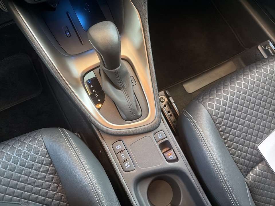 Fahrzeugbild eines Mazda Mazda2 Hybrid
