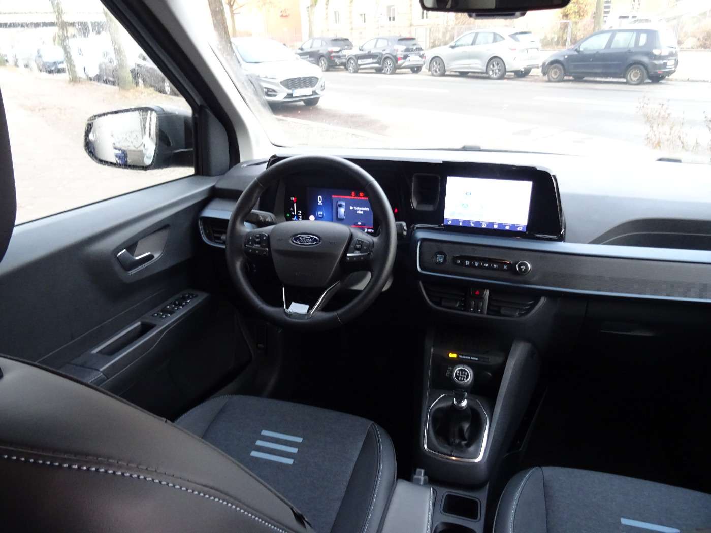 Fahrzeugbild eines Ford Tourneo Courier