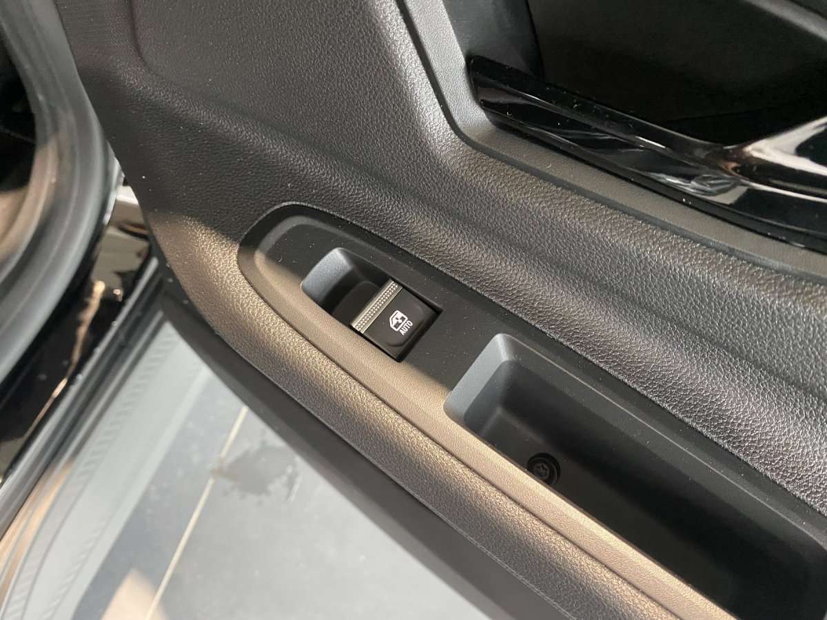 Fahrzeugbild eines Renault 5 E-TECH