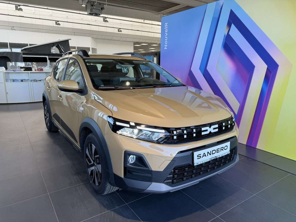 Fahrzeugbild eines Dacia Sandero