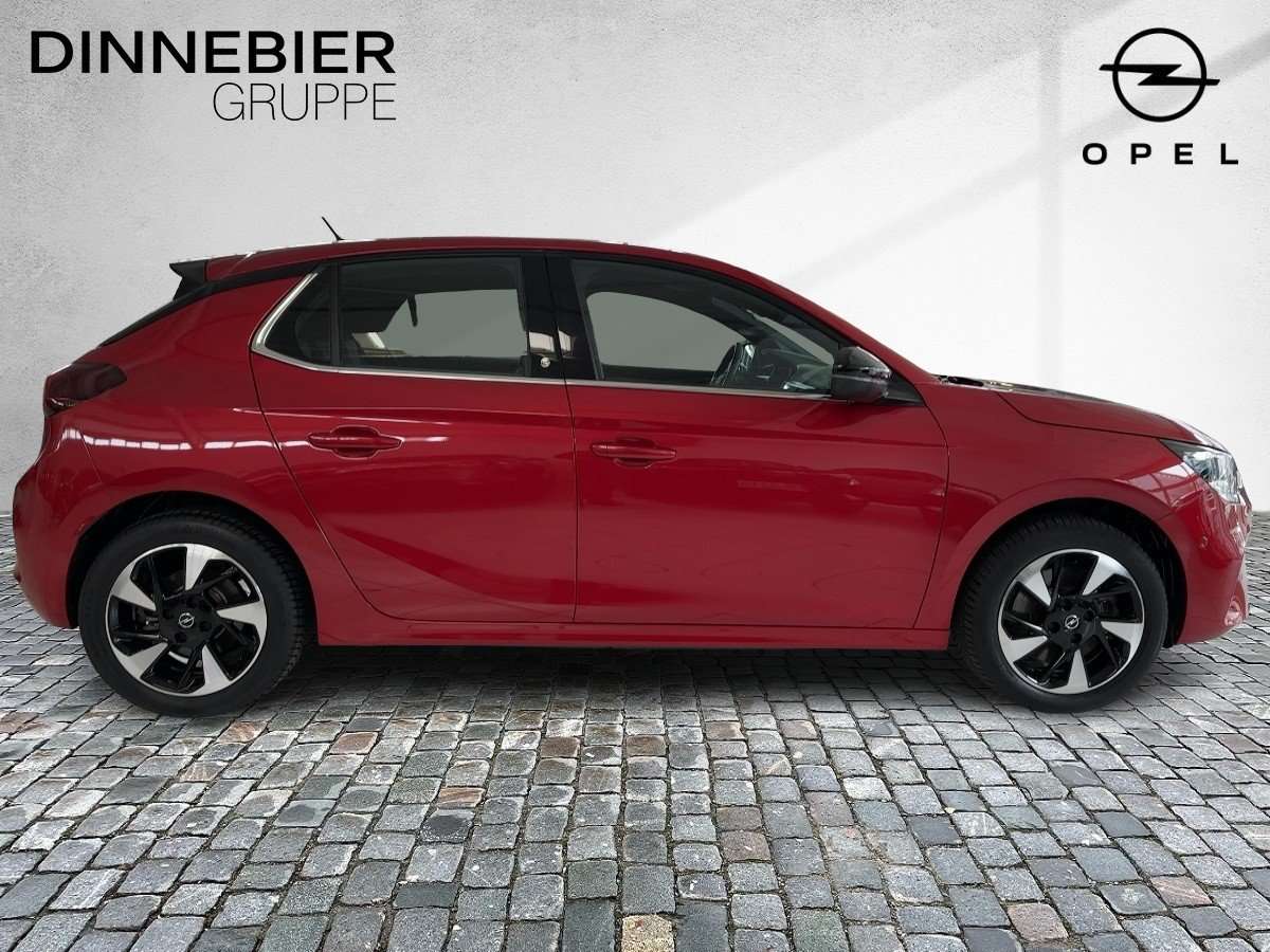 Fahrzeugbild eines Opel Corsa
