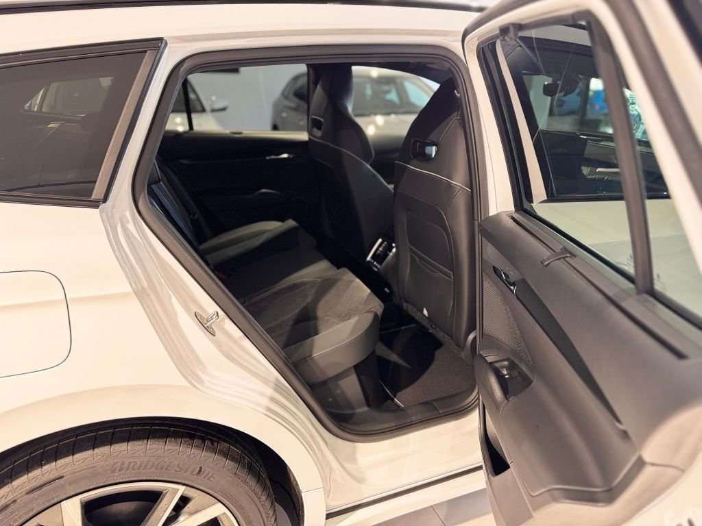 Fahrzeugbild eines Skoda ENYAQ