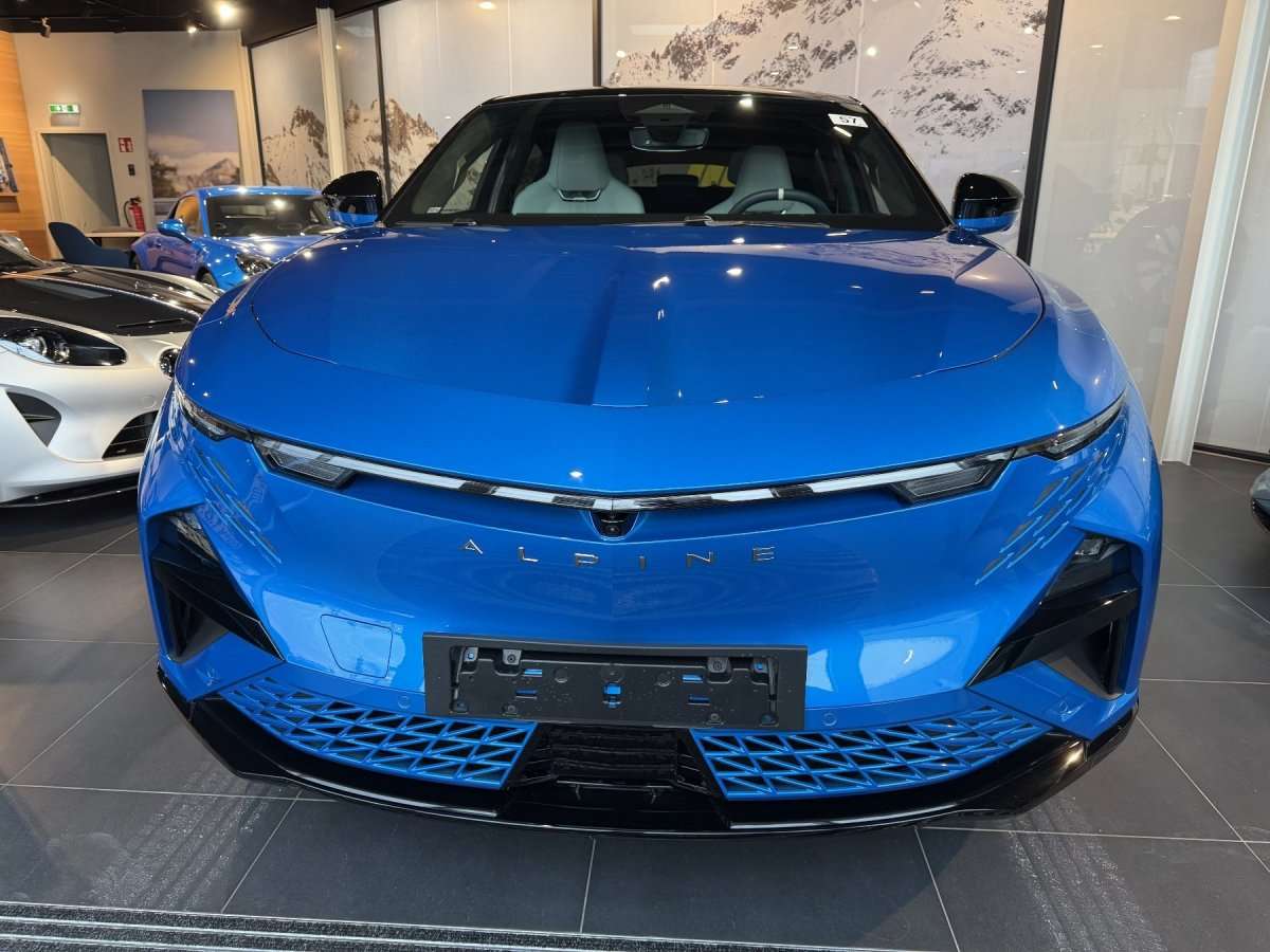 Fahrzeugbild eines Alpine A390