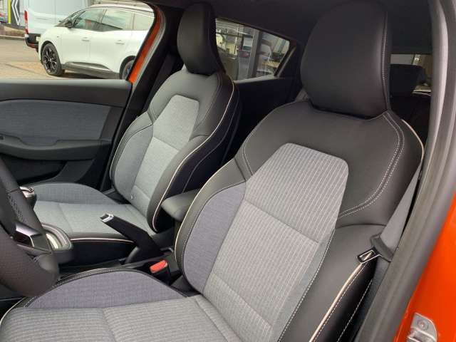 Fahrzeugbild eines Renault Clio