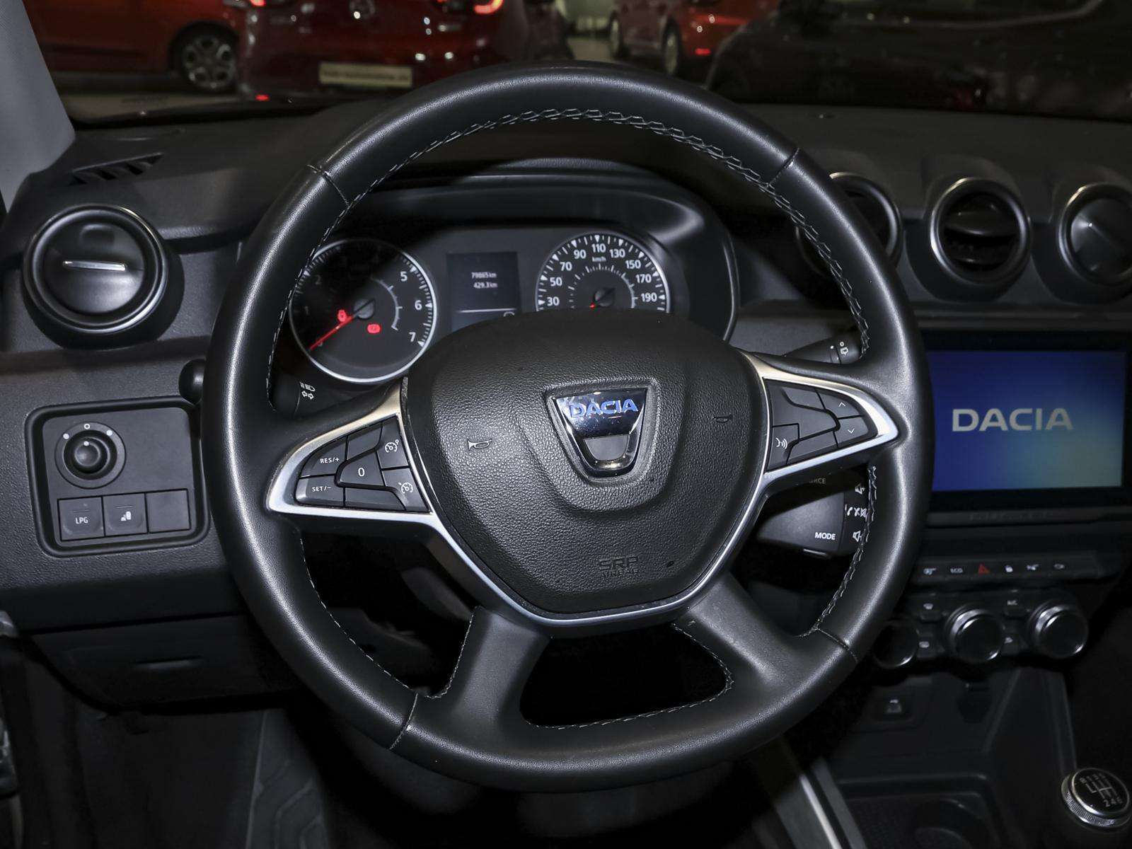 Fahrzeugbild eines Dacia Duster