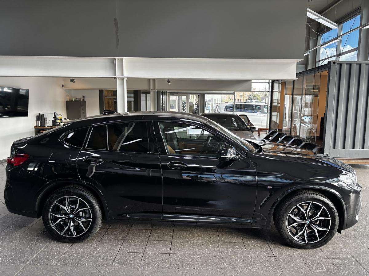 Fahrzeugbild eines BMW X4