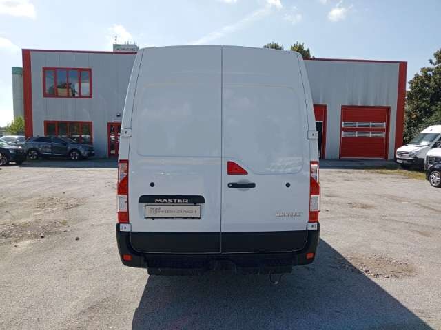 Fahrzeugbild eines Renault Master