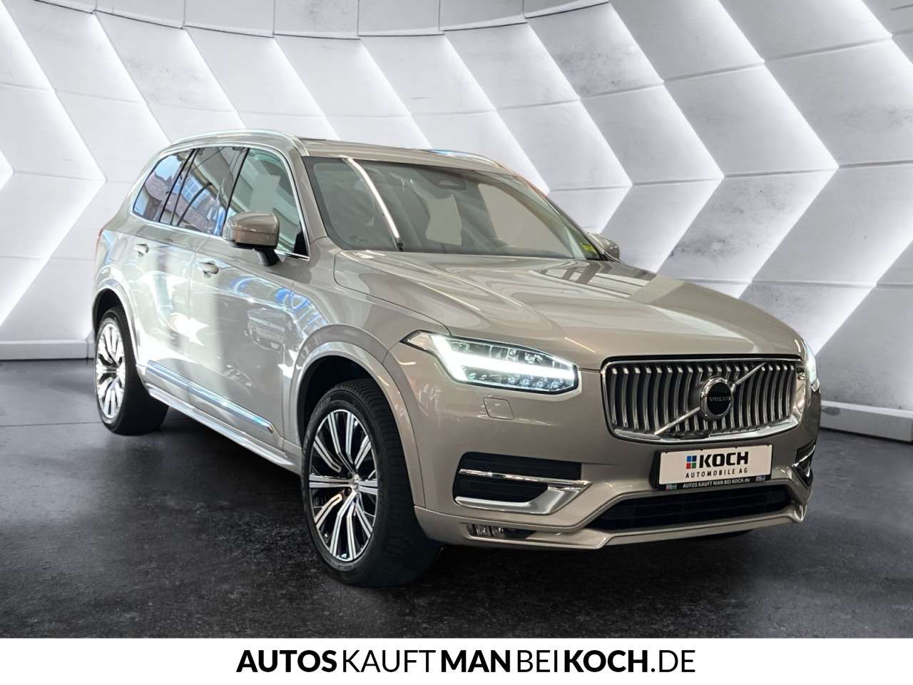 Fahrzeugbild eines Volvo XC90