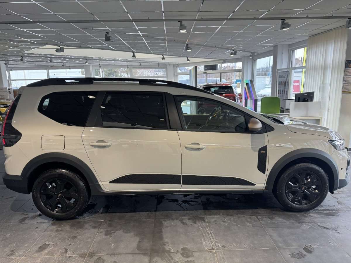 Fahrzeugbild eines Dacia Jogger