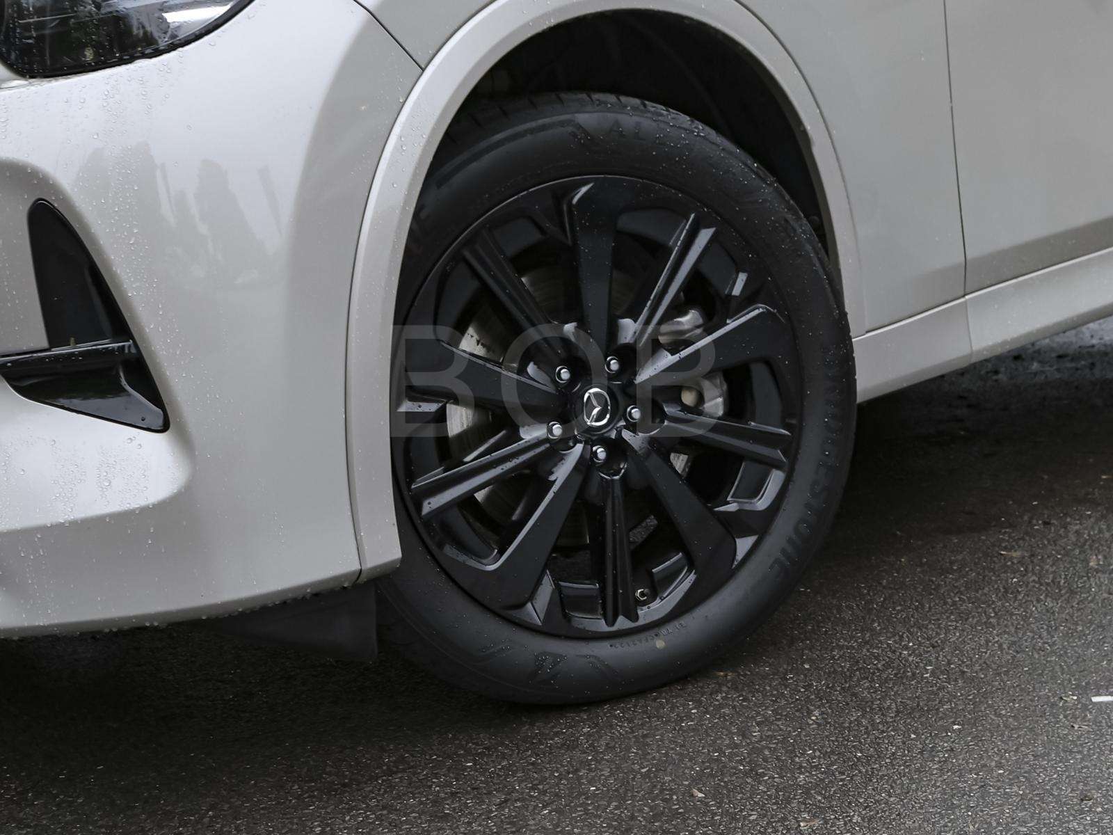 Fahrzeugbild eines Mazda CX-60