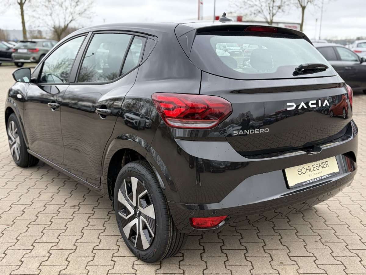 Fahrzeugbild eines Dacia Sandero