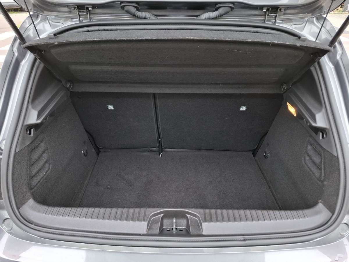 Fahrzeugbild eines Renault Clio