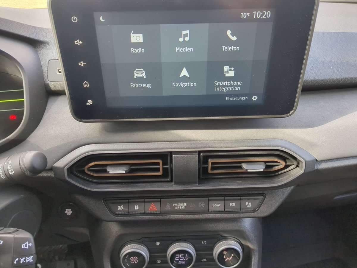 Fahrzeugbild eines Dacia Jogger