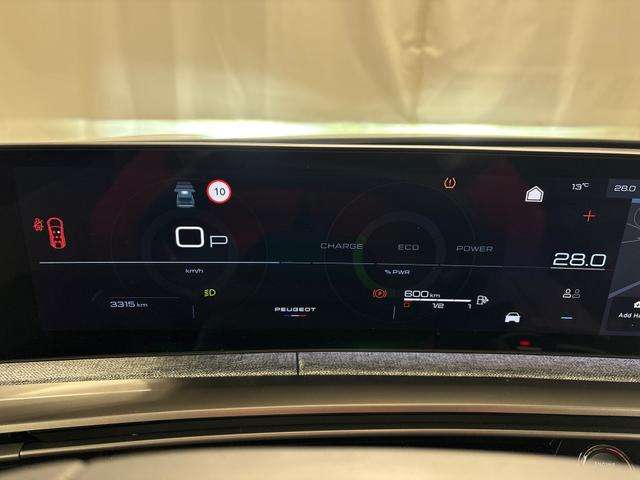 Fahrzeugbild eines Peugeot 5008