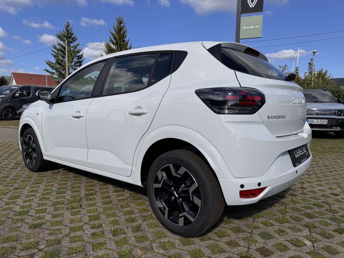 Fahrzeugbild eines Dacia Sandero