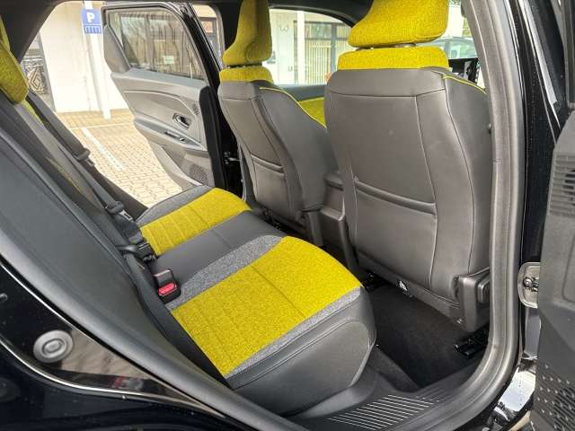 Fahrzeugbild eines Renault 5 E-TECH