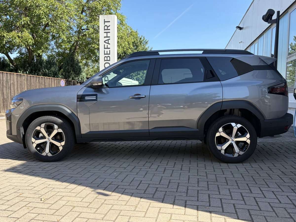 Fahrzeugbild eines Dacia Bigster
