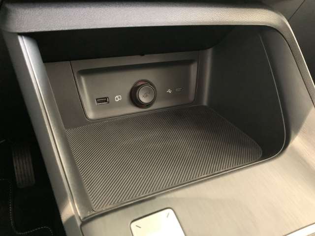 Fahrzeugbild eines MG ZS