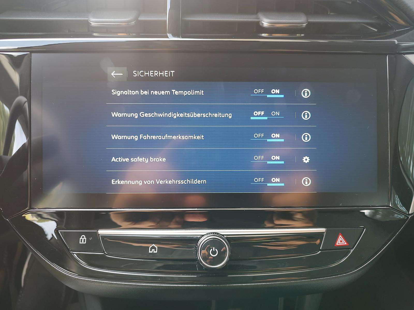 Fahrzeugbild eines Opel Corsa