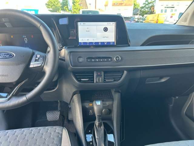 Fahrzeugbild eines Ford Tourneo Courier