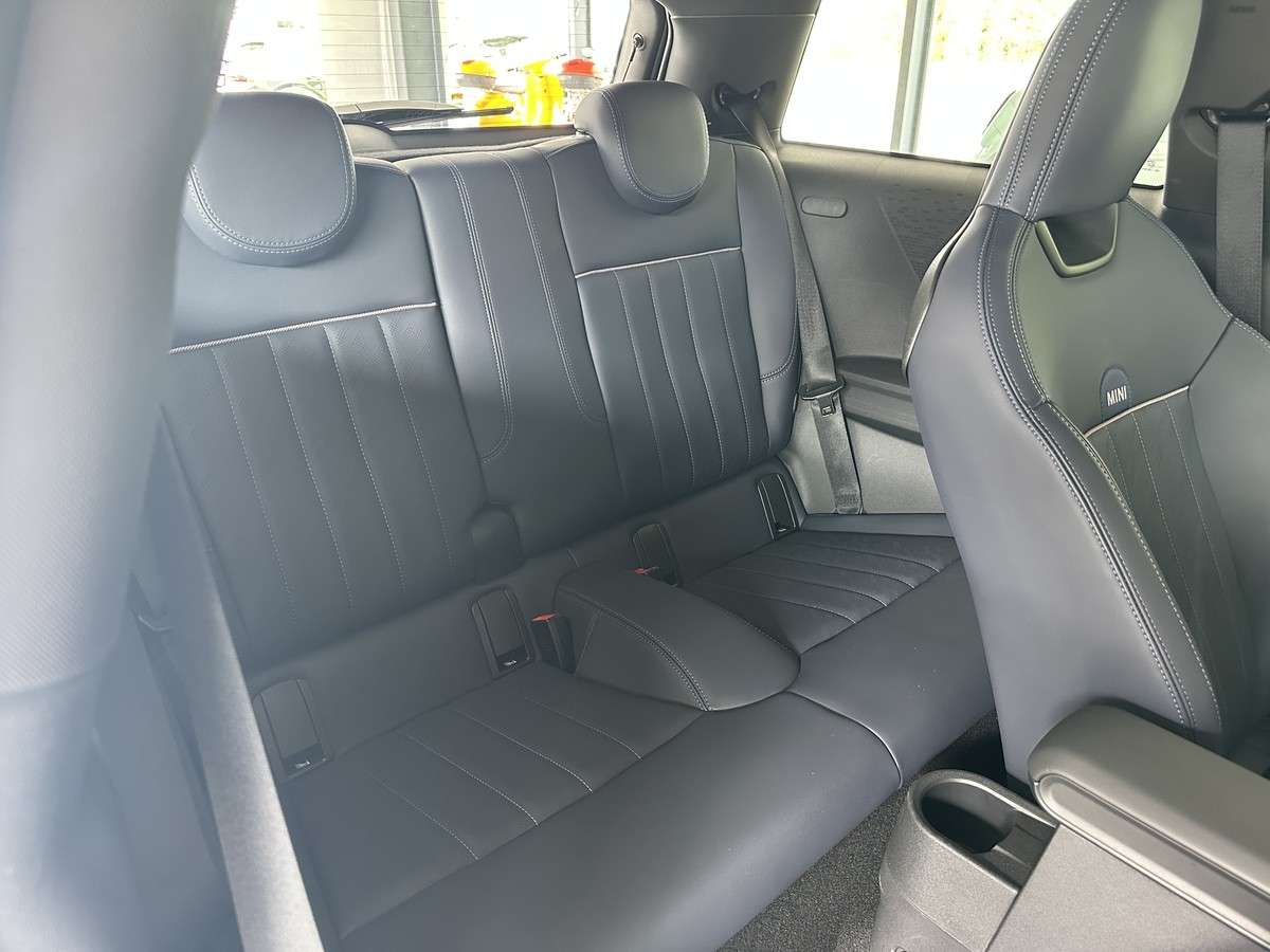 Fahrzeugbild eines MINI COOPER