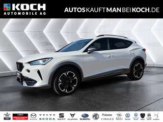 Schräge Frontansicht auf einen CUPRA Formentor , freigestellt