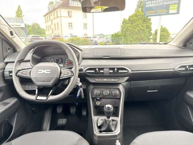 Fahrzeugbild eines Dacia Sandero