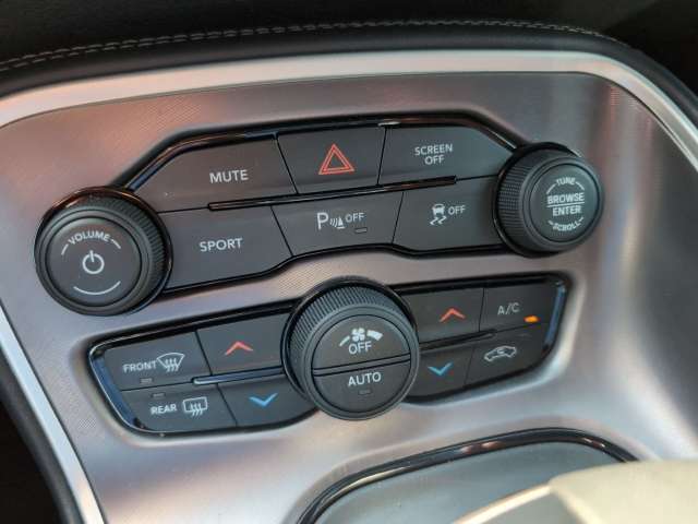 Fahrzeugbild eines Dodge Challenger