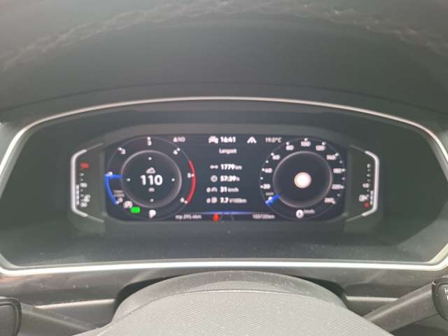 Fahrzeugbild eines Volkswagen Tiguan Allspace
