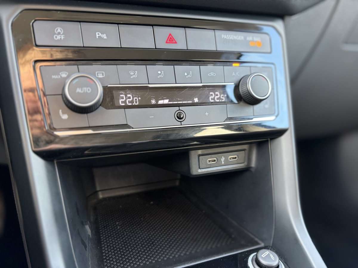 Fahrzeugbild eines Volkswagen T-Cross