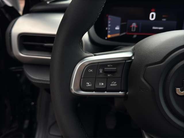 Fahrzeugbild eines Jeep Avenger