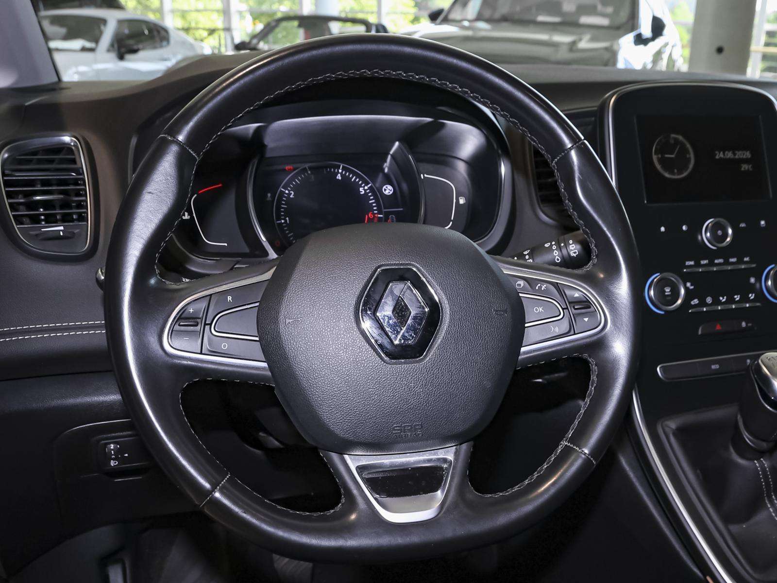 Fahrzeugbild eines Renault Scénic