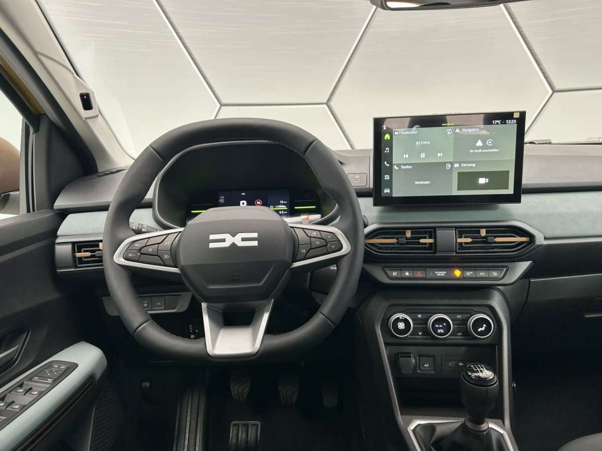 Fahrzeugbild eines Dacia Sandero