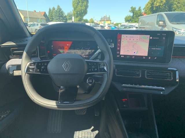Fahrzeugbild eines Renault 4 E-TECH