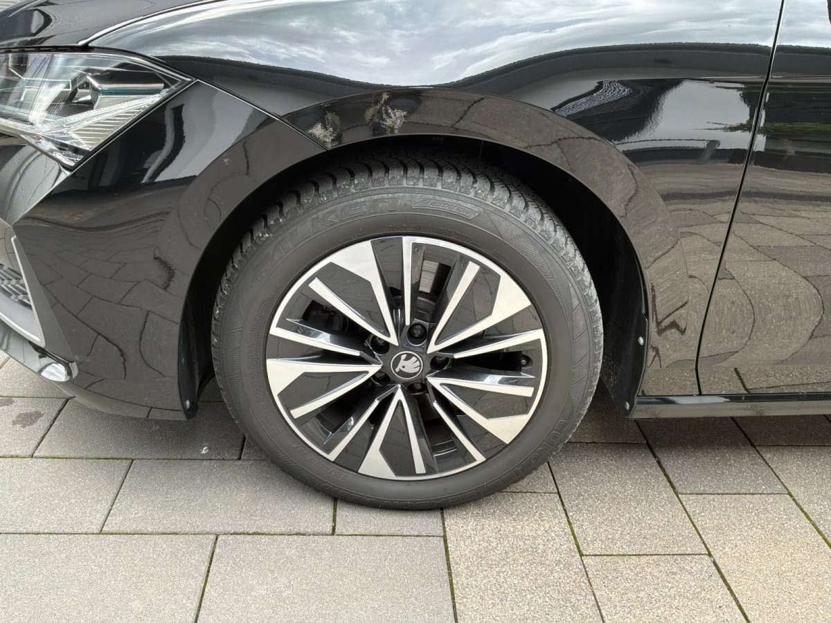 Fahrzeugbild eines Skoda Superb