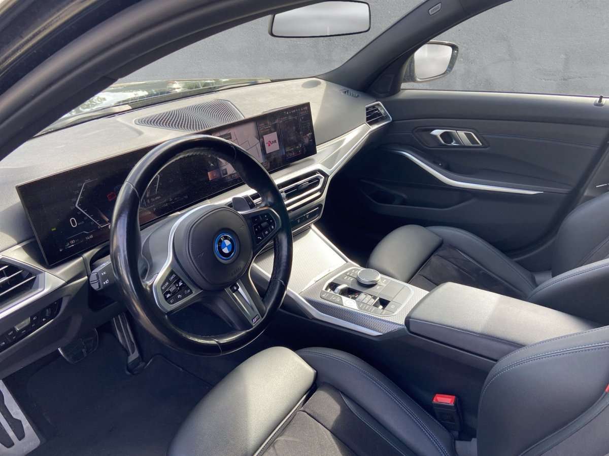 Fahrzeugbild eines BMW 3er-Reihe