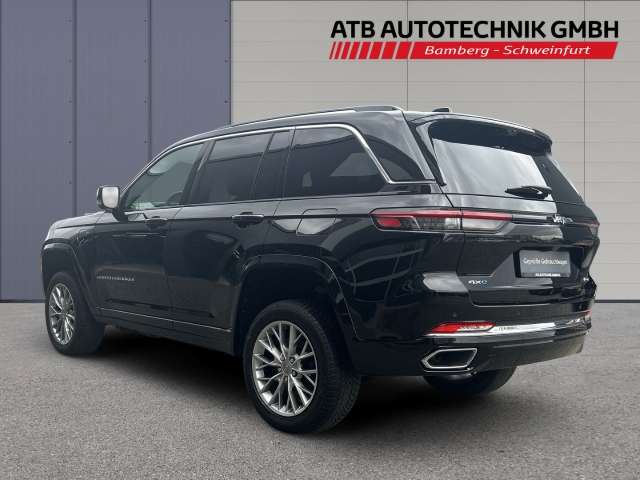 Fahrzeugbild eines Jeep Grand Cherokee